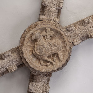 Keystone with the lamb of God on the tribune of the Portico of Glory
